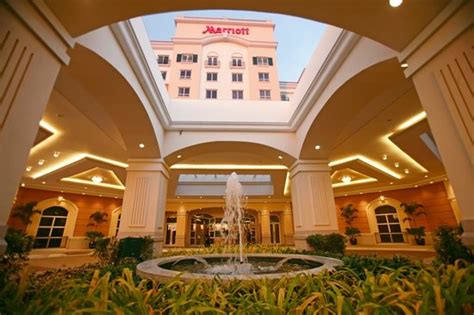 Manila Marriott Hotel (Manila, Philippines), Manila hotel discounts .